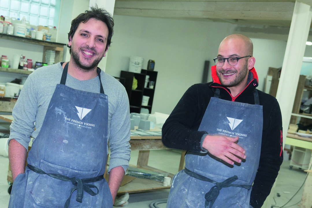 Deux sympathiques French Vikings, Billy Chevallereau et Nadir Belghoul, mus par une même passion, le béton qu’ils font découvrir au plus grand nombre, dans leur Drakkar d’Aubervilliers (93). [©ACPresse]