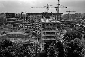 Forme en double Y, le bâtiment principal de l’Unesco a revêtu un caractère colossal pour l’époque.