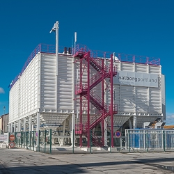 AalborgPortand France vient d’inaugurer son nouveau terminal de stockage de ciment blanc de Rochefort-sur-Mer (17). [©ACPresse]