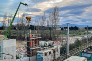 Orchestré par Mereu BTP, le projet de la déviation de la RN 7 à l’Est d’Orange va nécessiter environ 1 800 m3 de béton. [©Groupe Delorme/San Julian Patrick]