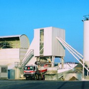 Centrale à béton GlobalConcrete (ancienne génération) développée par Ammann.