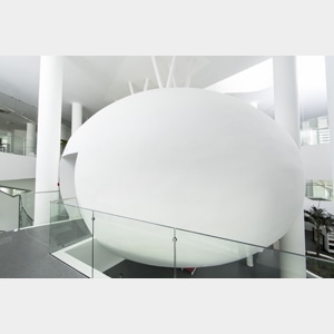 L’entreprise Denie La Stafferie, pour la médiathèque La Passerelle de Vitrolles (13) a reçu le 1er prix dans la catégorie “Qualité environnementale du bâtiment”. [©Placo]