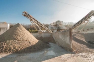 Granulats issus du recyclage de bétons de déconstruction. [©ACPresse]