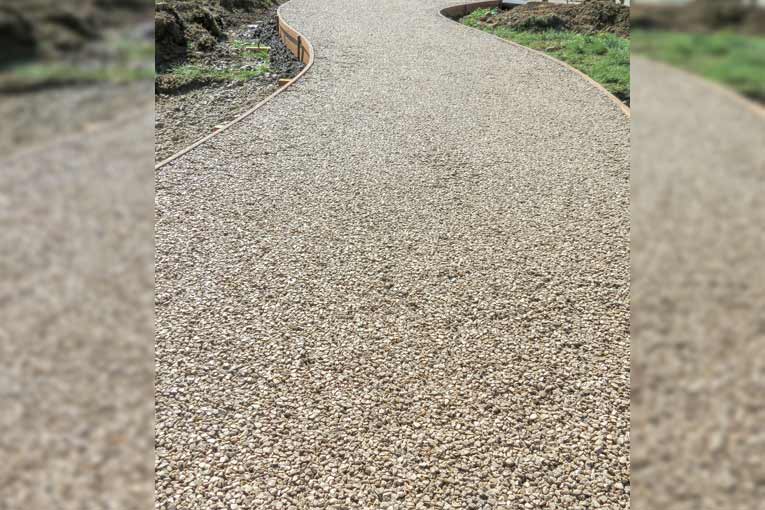 Si l’on peut garantir la pérennité de sa surface drainante en béton, il faut y intégrer un entretien régulier.  [©GCP Applied Technologies]