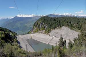 Le barrage de La Coche (73) fait partie des premiers ouvrages, ayant vu l’emploi de fumées de silice dans les formulations de béton. [©Condensil]