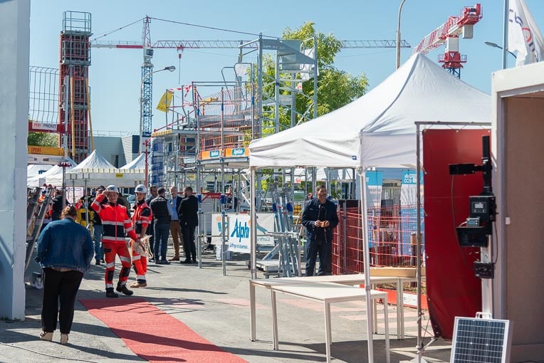 La V-Expo a réuni près de 500 personnes autour des stands des fournisseurs de Vinci Construction France. [©ACPresse]