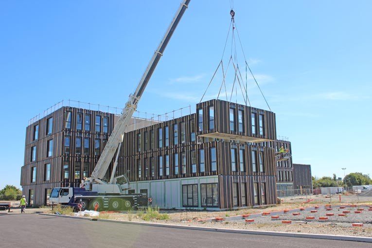 La construction a pris huit mois, contre deux années en moyenne pour ce type de bâtiment. [©Cougnaud] 