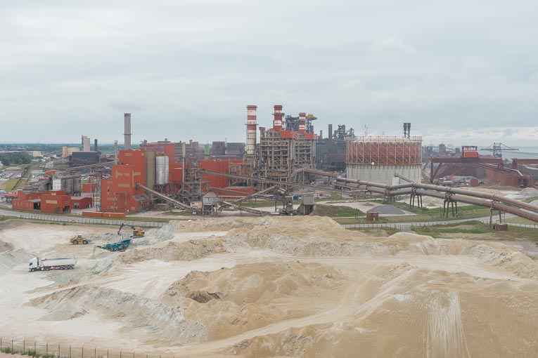 La laitier de hauts fourneaux est généré lors de la production de l’acier. [©ACPresse]