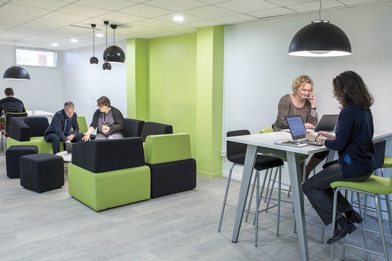 Les start-up disposent des locaux de l’incubateur du CSTB à Paris dans le XVIe arrondissement. [©CSTB] 