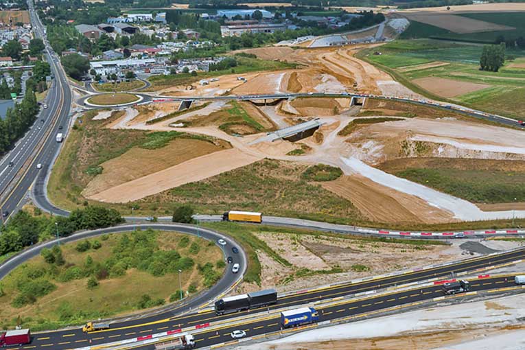 Débutée en 2016, la jonction RN 104 – Francilienne avec l’autoroute A 16 a nécessité quatre ans de travaux. [©NGE]
