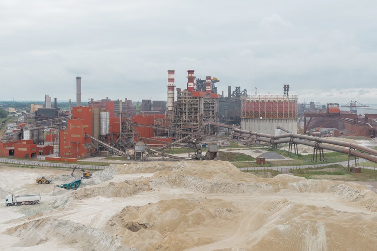 La laitier de hauts fourneaux est généré lors de la production de l’acier.  [©ACPresse]