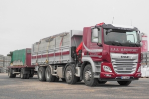 Les camions de Pigouchet sont facilement identifiables. Ils participent à l’image de service de l’industriel. [©Michel Roche]