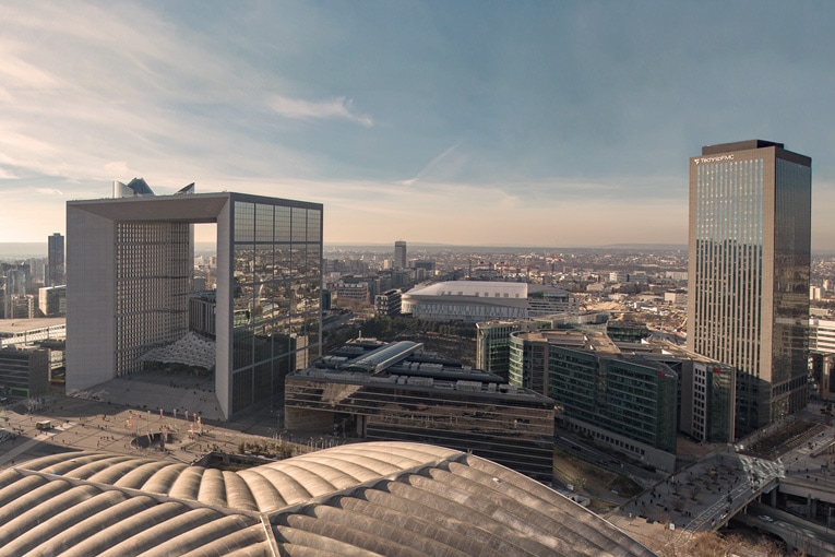 Eqiom vient de s’installer à Courbevoie, juste derrière la Grande Arche de La Défense. [©ACPresse]