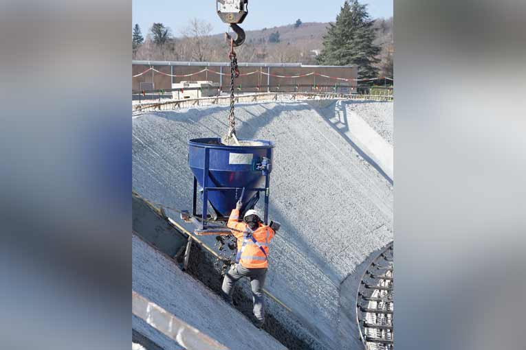 La pente et la courbe de la piste du nouveau vélodrome de Limoges ont été un défi constant pour les équipes de GTM Sud-Ouest.   [©Limoges Métropole]