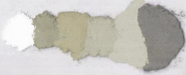 Selon sa nature, le ciment peut présenter une teinte allant du blanc au gris foncé. [©HeidelbergCement]