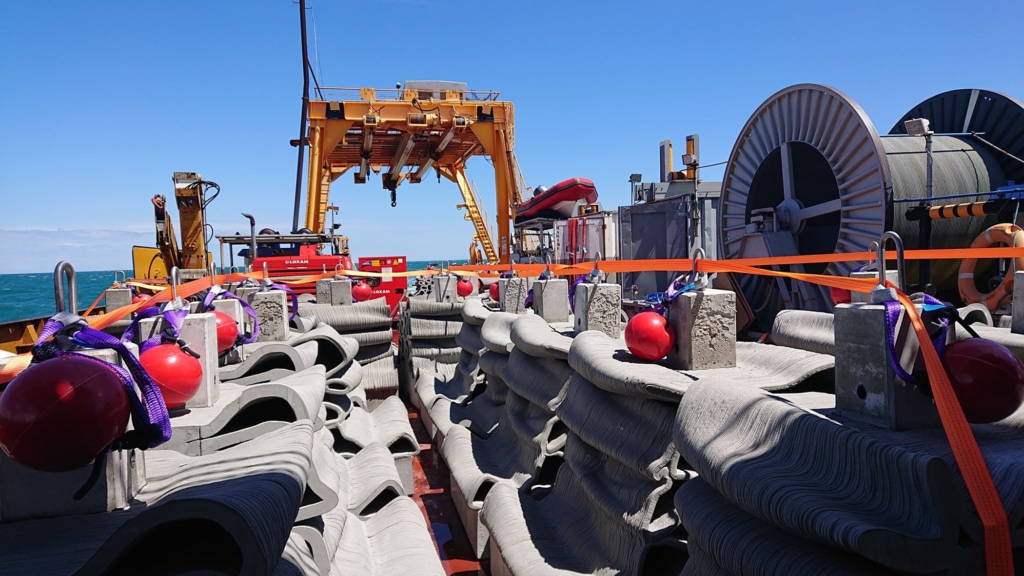 Seaboost, Vicat et XtreeE ont réalisé 32 récifs artificiels déployés à Agde.  [©Service des aires marines protégées de la Ville d’Agde/ Renaud Dupuy de la Grandrive]