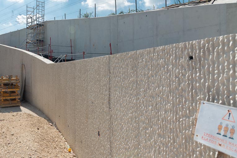 Mur matricé en béton