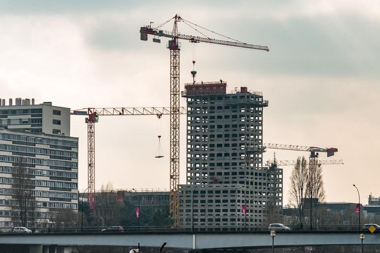 L’année 2021 sera celle de grands bouleversements, normatifs et réglementaires. La construction, et notamment la construction de logements, devra s’y adapter...