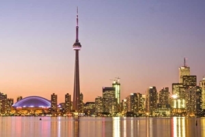 Panorama sur la ville de Toronto et la CN Tower. [Courtoisie de Benson Kua]