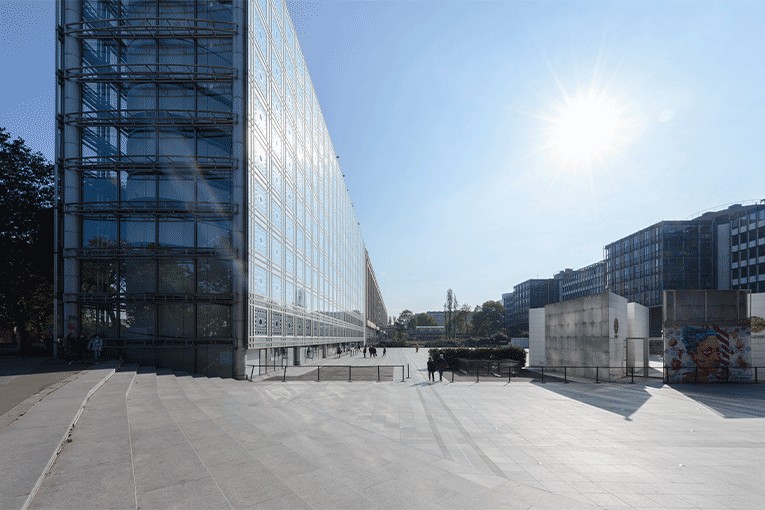 L’Institut du Monde Arabe vous ouvre ses portes, par le biais d’une visite guidée virtuelle. [©Th.Rambaud]