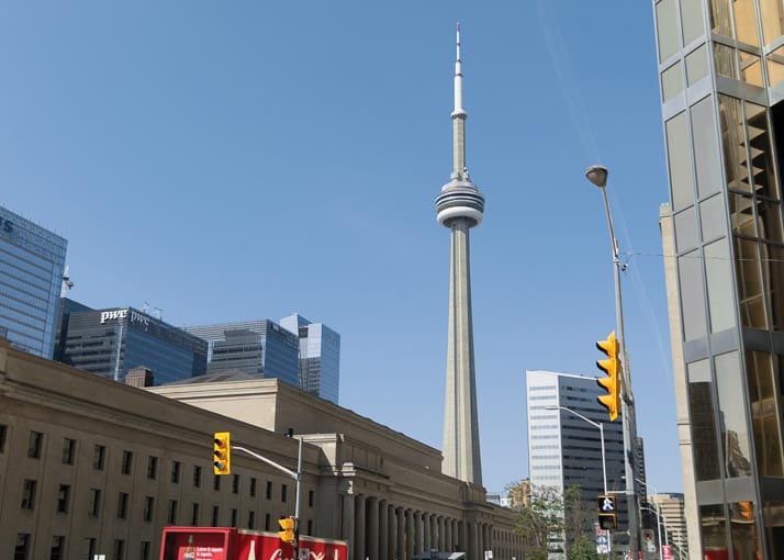 CN Tower : L’élégante en béton