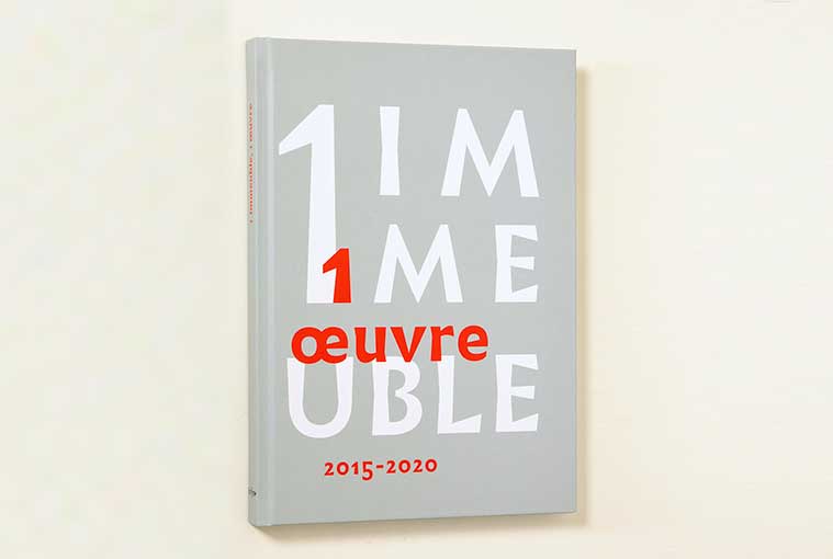 L’ouvrage “1 immeuble, 1 œuvre 2015-2020” a été écrit par Alexia Guggémos. 