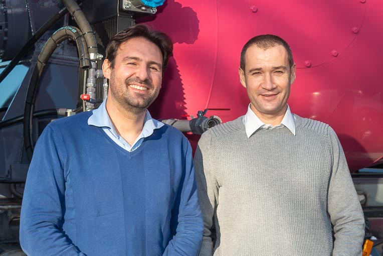 De gauche à droite, Sébastien Menourie, président de Laloyeau, et Christophe Libner, technico-commercial toupies. [©ACPresse]