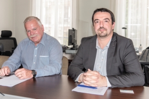 De gauche à droite, François Gaudin, président du comité particulier “boîtes d’attente”, et Eric Caniac, directeur technique de l’Afcab (Association française de certification des armatures du béton).[©ACPresse]