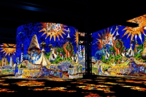 L'oeuvre de Gaudì s'expose à l'Atelier des Lumières. [©Cutback]