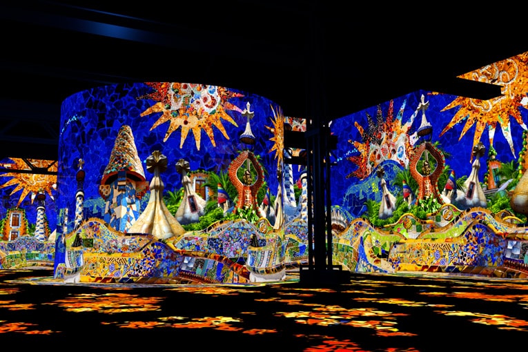 L'oeuvre de Gaudì s'expose à l'Atelier des Lumières. [©Cutback]
