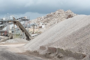 Ecominero est un éco-organisme, dont la mission est de valoriser les déchets inertes du secteur du bâtiment. [©Unicem]