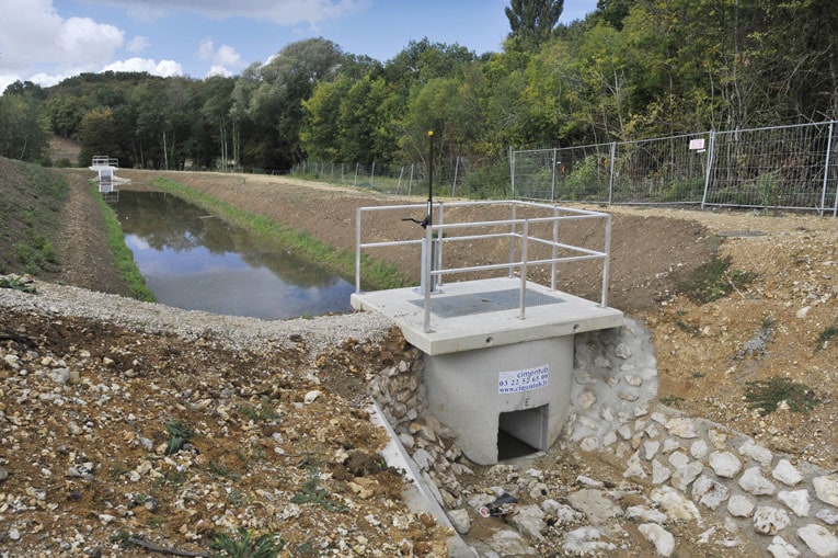 La filière béton s’engage pour présenter ses solutions de gestion durable de l'eau. [©Cérib]