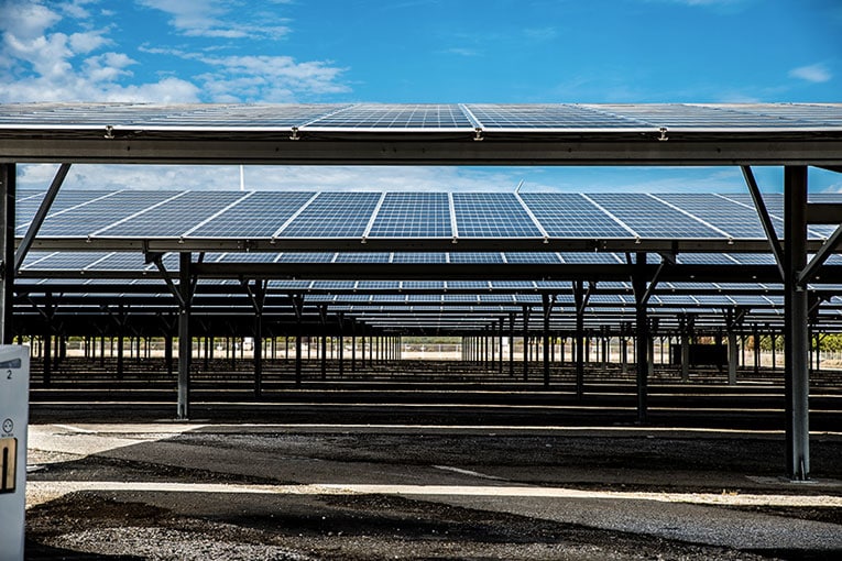 Environ 150 000 m2 de panneaux solaires seront installés par Engie sur les sites de production d’Alkern. [©Engie]