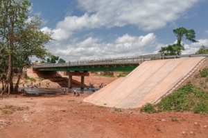 NGE doit réaliser sept ponts mixtes routiers sur le territoire ivoirien, dans le cadre d’un contrat de sous-traitance (illustration issue d’un projet précédent). [©NGE]