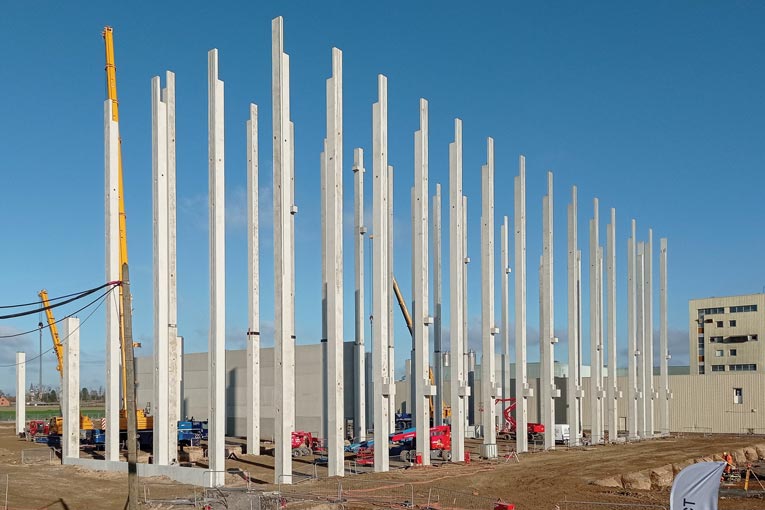 Daylicer France fait construire son nouveau site de stockage à partir d’éléments préfabriqués de Capremib. [©Capremib]