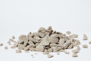 Les fossilisateurs de Néolithe sont des unités de traitement de déchets non-recyclables, d’une capacité de 20 t/j jour pour une emprise au sol de 400 m2. [© Fabien Tijou]