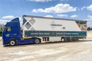 L’Unité mobile génie civil est la dernière-née des centrales de production in situ du béton mousse Aerolithys. [©Béton Mousse Technologie]