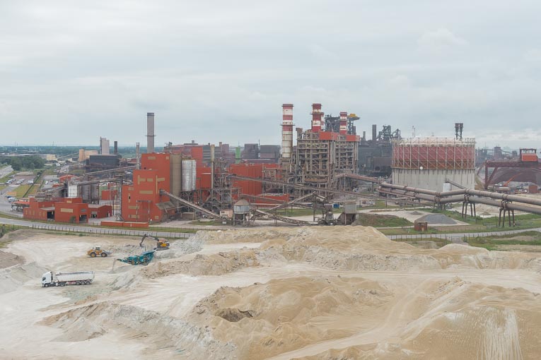 Le laitier de hauts fourneaux, émetteur de 83 kg éq. CO2/t