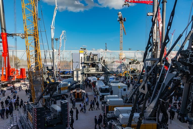 Bauma a réuni quelque 3 200 exposants. Comme à son habitude, le stand Liebherr était le plus grand de la foire munichoise. [©ACPresse]