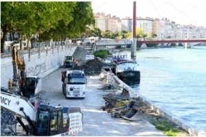 le groupe Plattard est en charge du recyclage et du transport des matériaux issus des travaux de déconstruction de l’ancien parking Saint-Antoine, à Lyon (69). [©Plattard]