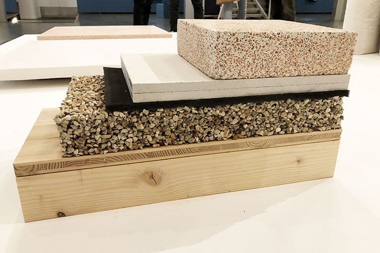 Proposition de plancher bio/géosourcé recourant à des matériaux de récupération, par l’agence Ciguë. [©Jonas Tophoven]