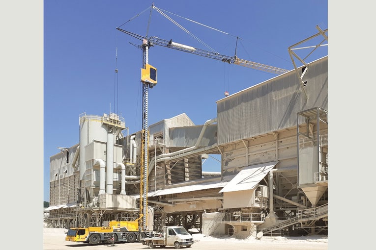 Grue outlet sur porteur