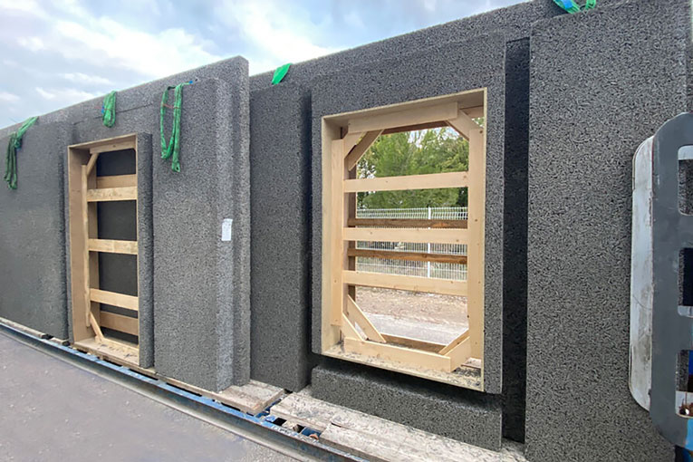 Spurgin Léonhart croit beaucoup dans la technologie de béton de bois TimberRoc développée par CCB Greentech. [©CCB Greentech]