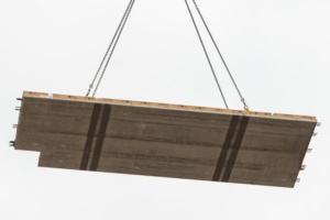 Pose d’une Dalle BB d’A2C Matériaux sur le chantier de la tour Wood’Up, à Paris. [©ACPresse]