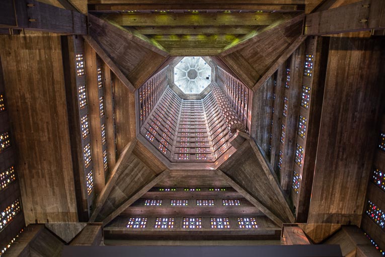 Intérieur de l’église Saint-Joseph du Havre, signée Auguste Perret. [©ACPresse]