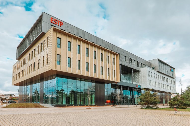 Le campus ESTP à Dijon voit l’un de ses bachelors accrédité en licence. [©ESTP]