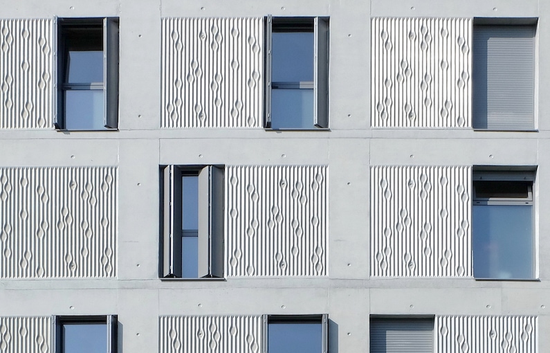 Pour les logements conçus par l'agence Fabienne Gérin-Jean Architectes Reckli a créé une matrice spéciale. [©Reckli]