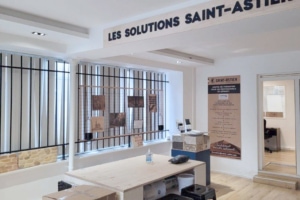 Saint-Astier inaugure son premier "Chaux-room" à Paris. [©Saint-Astier]