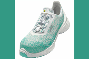 Certains produits phares, tels que les chaussures Uvex 1 G2 Planet, sont fabriqués à partir de matériaux recyclés ou biosourcés. [©Uvex]