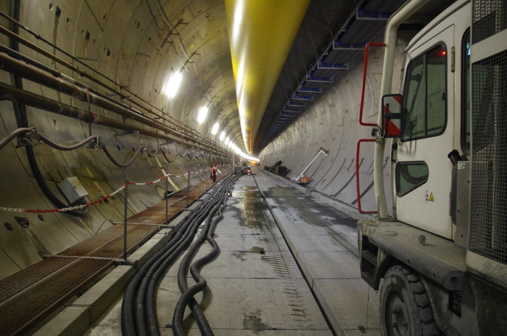 Vinci vient de remporter un contrat à 800 M€. Il sera en charge de valoriser des matériaux du chantier ferroviaire reliant Lyon à Turin.  